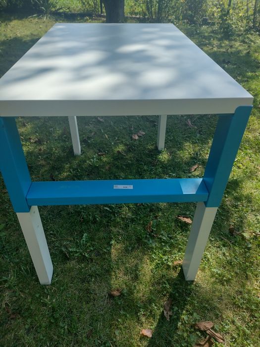 Biurko regulowane Ikea z krzesłem