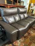 Skórzana sofa z funkcją relax