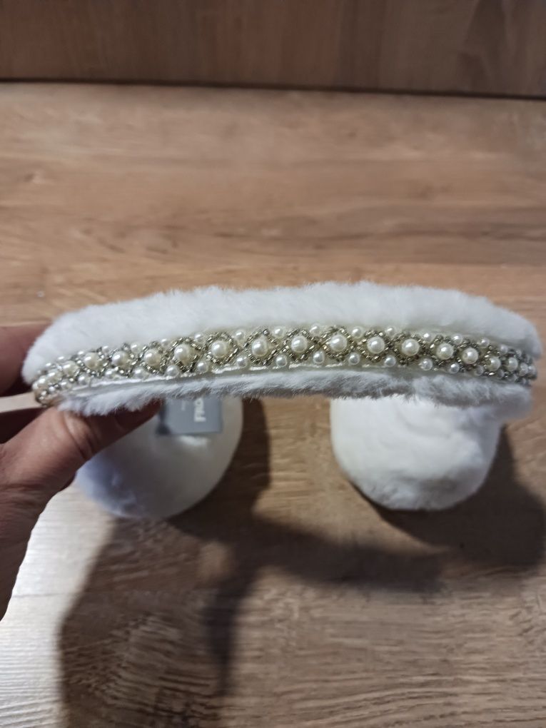 Zimowe nauszniki Frozen Anna i Elsa