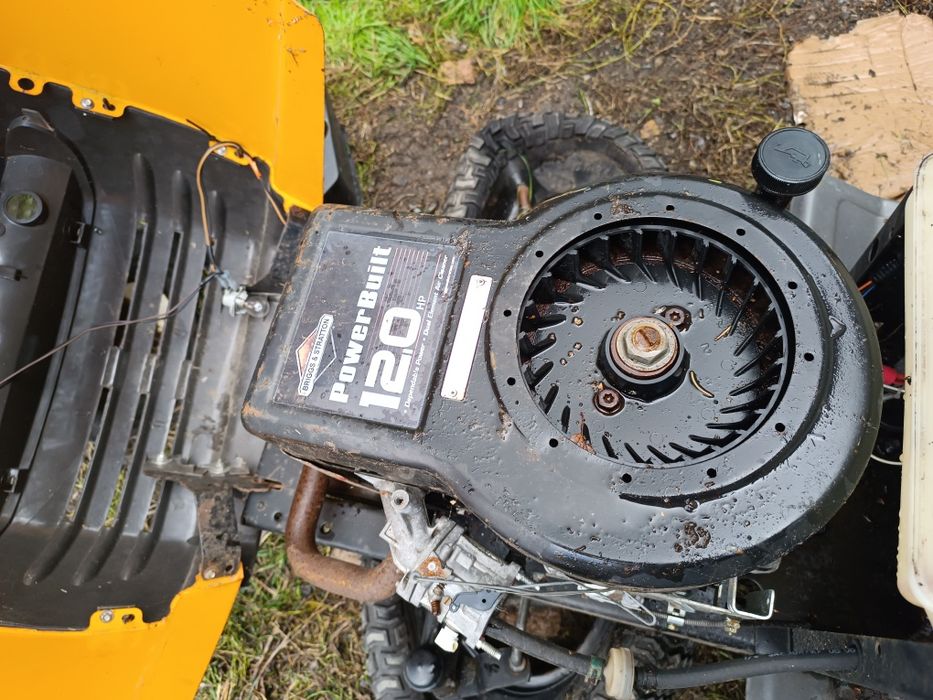 Traktorek kosiarka Jonsered LR11