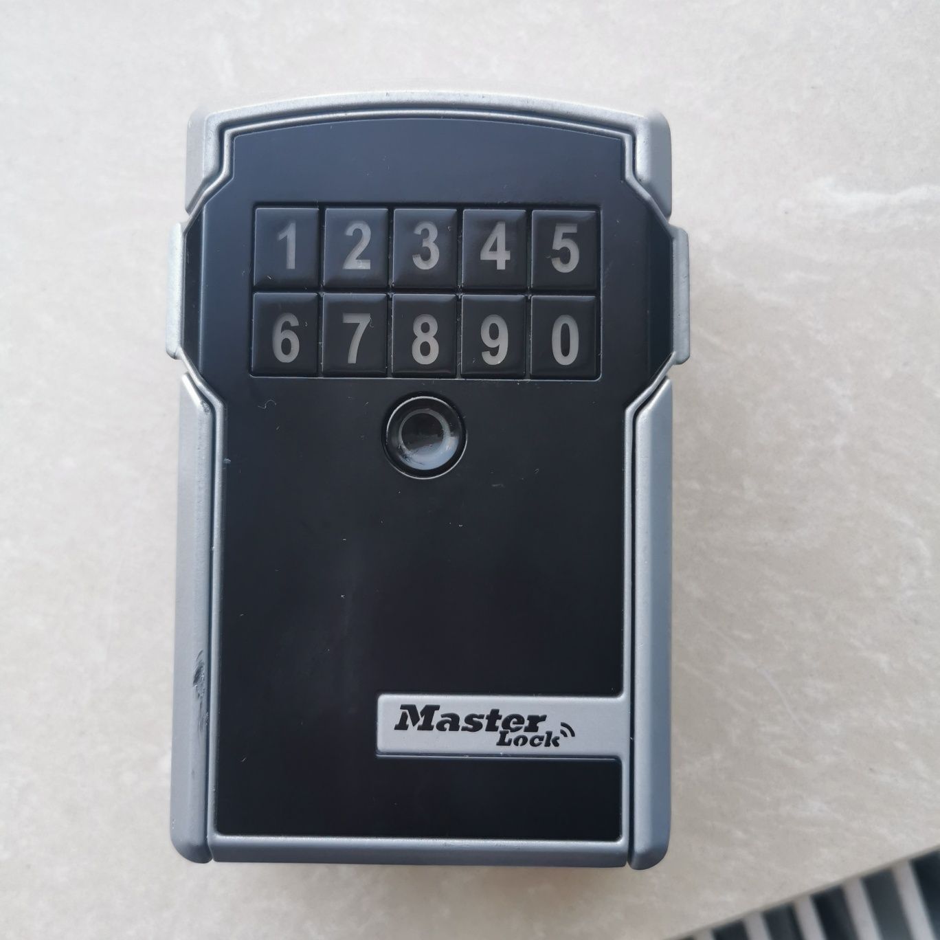 Skrytka skrzynka na klucze Master Lock 5441