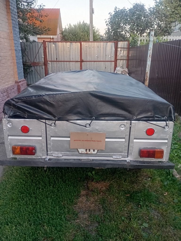 Причіп легковий автомобільний'