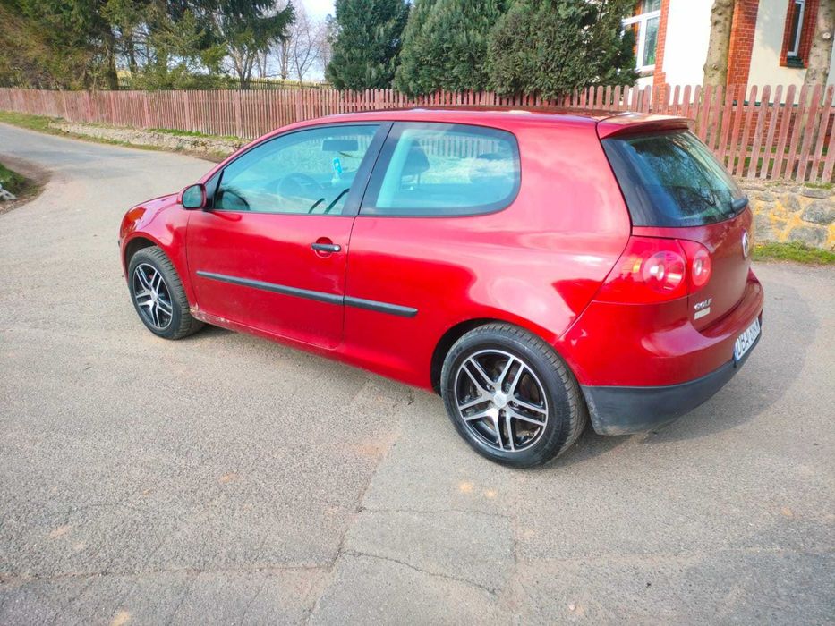 Volkswagen Golf 5 1.4 16 V benzyna