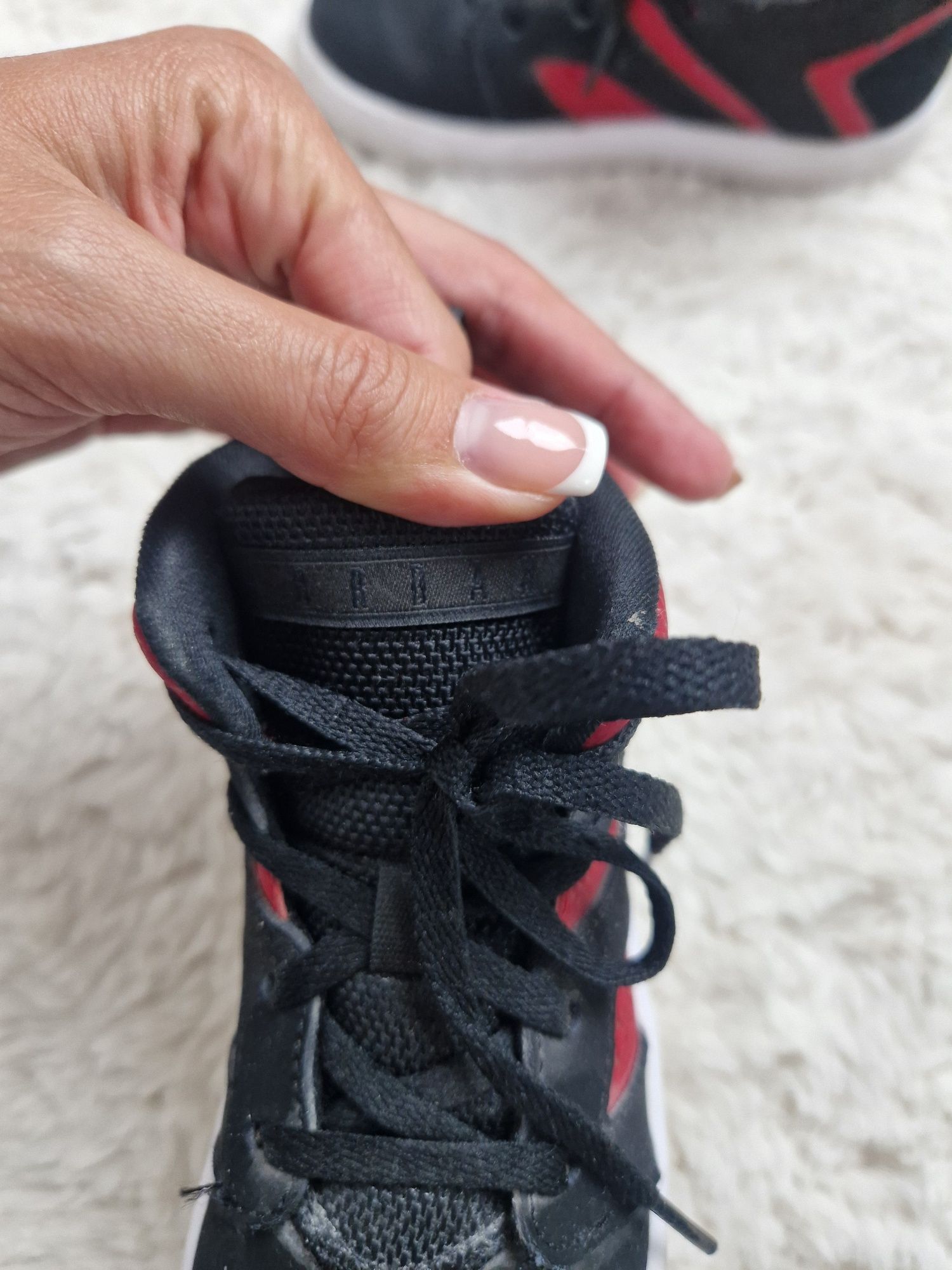 Buty chłopięce za kostkę Jordan oryginalne czarne 27