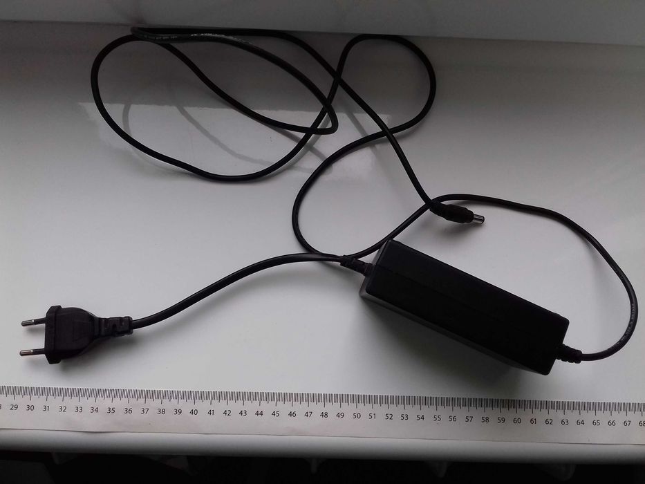 Zasilacz DC 12V - 4,2A = 50,4W, 5,5mm x 2,1mm Cyfrowy Polsat UP050T-12