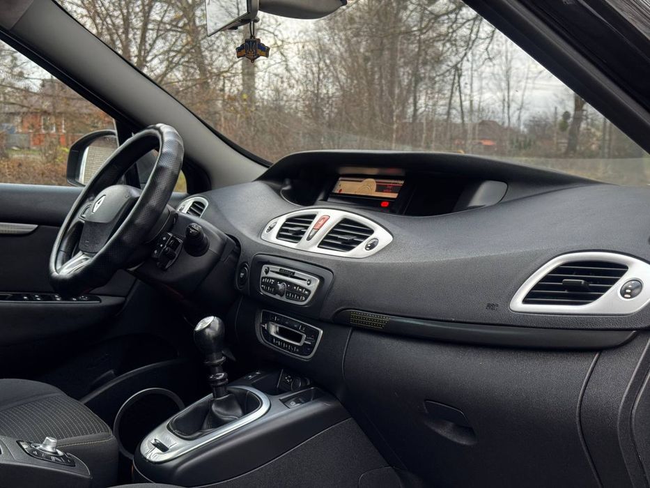 Продам Renault Scenic