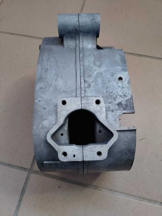 Kartery silnika Romet