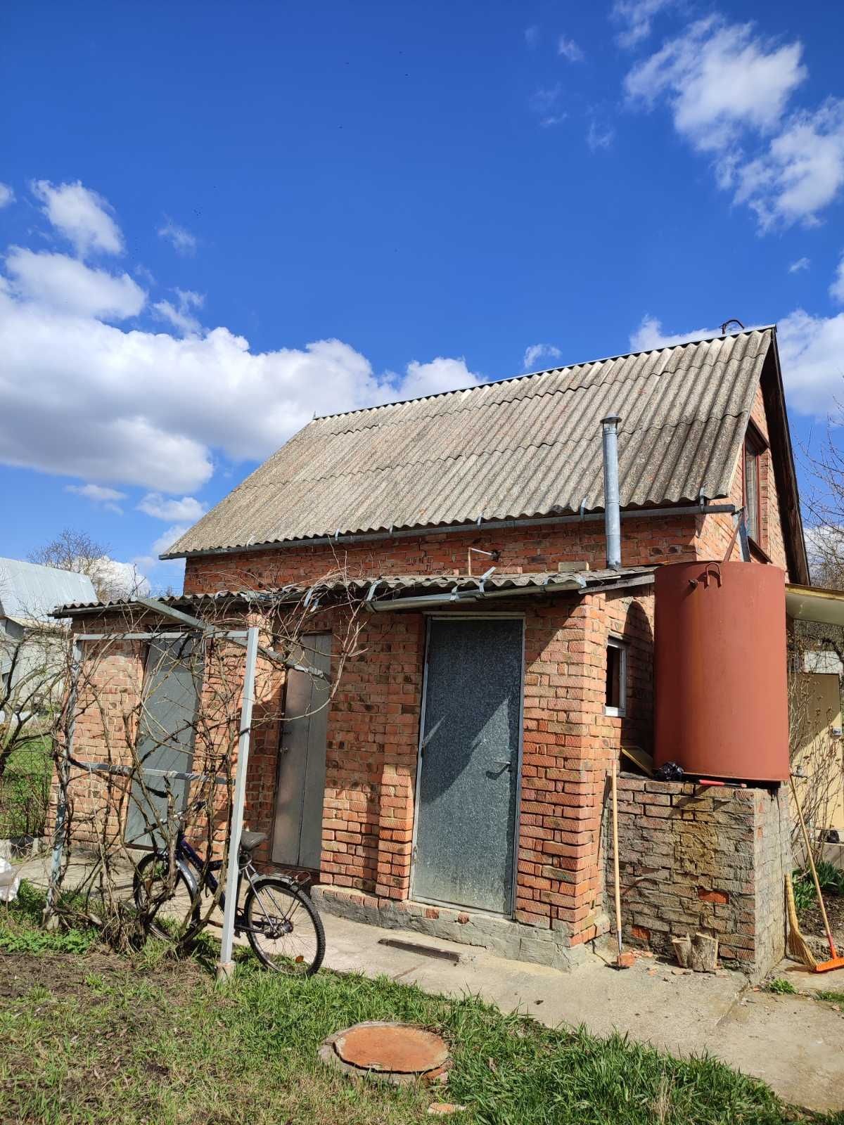 Продаж дачного будинку від власника