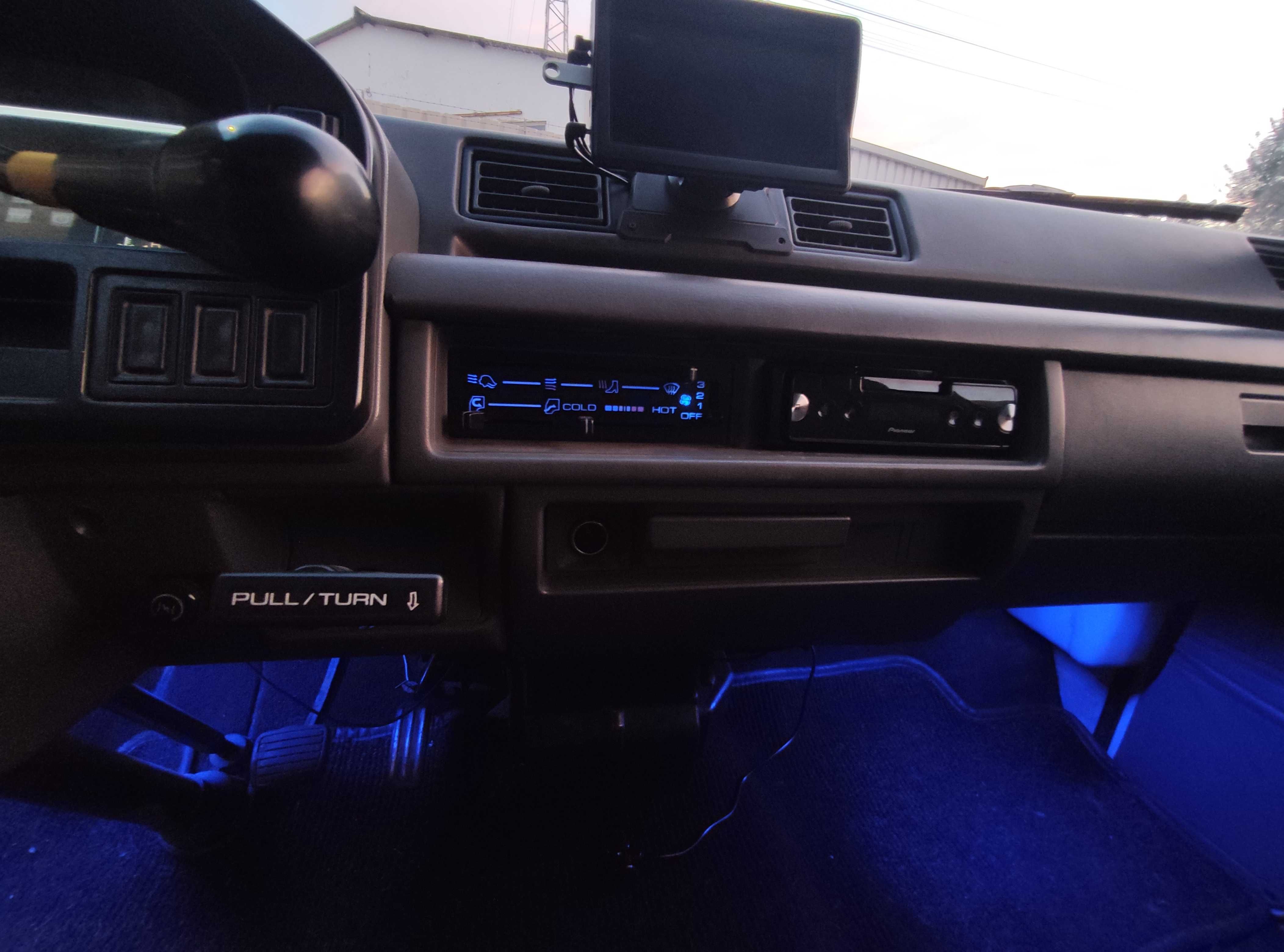 Isuzu Midi 2.4 Turbo Diesel