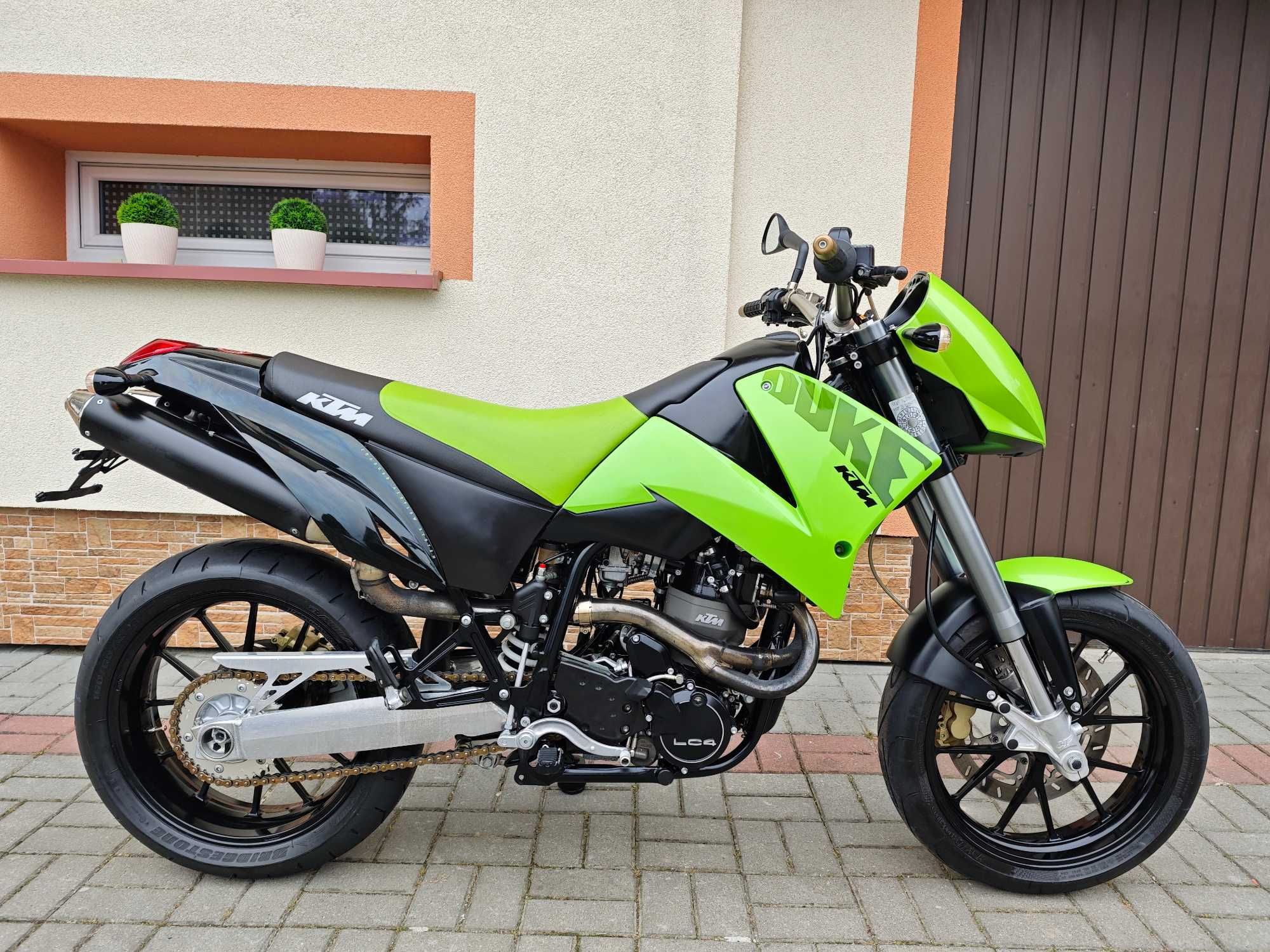 KTM 640 LC4 DUKE II Lime Green Limited Edition Supermoto