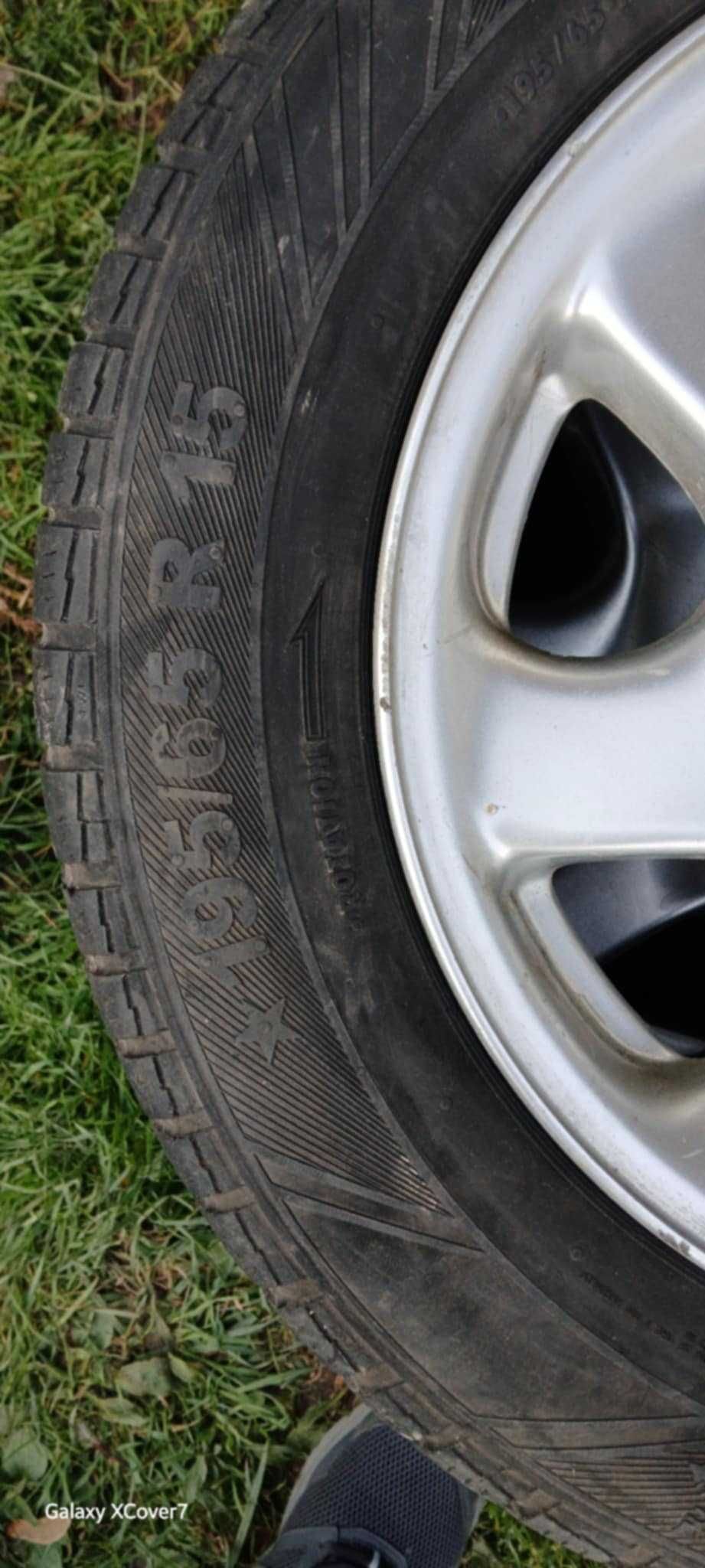 Sprzedam alufelgi koła  4x108 opony zimowe 195/65r15 z Citroena C5 I