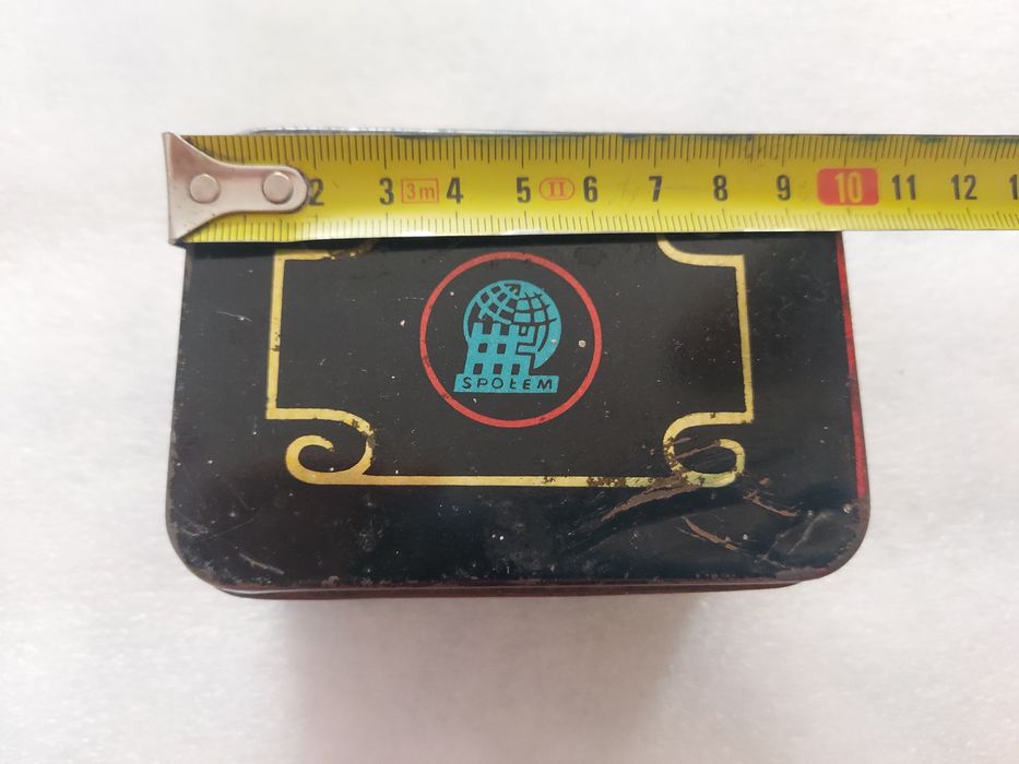 Metalowe pudełko po herbacie indyjskiej PRL vintage