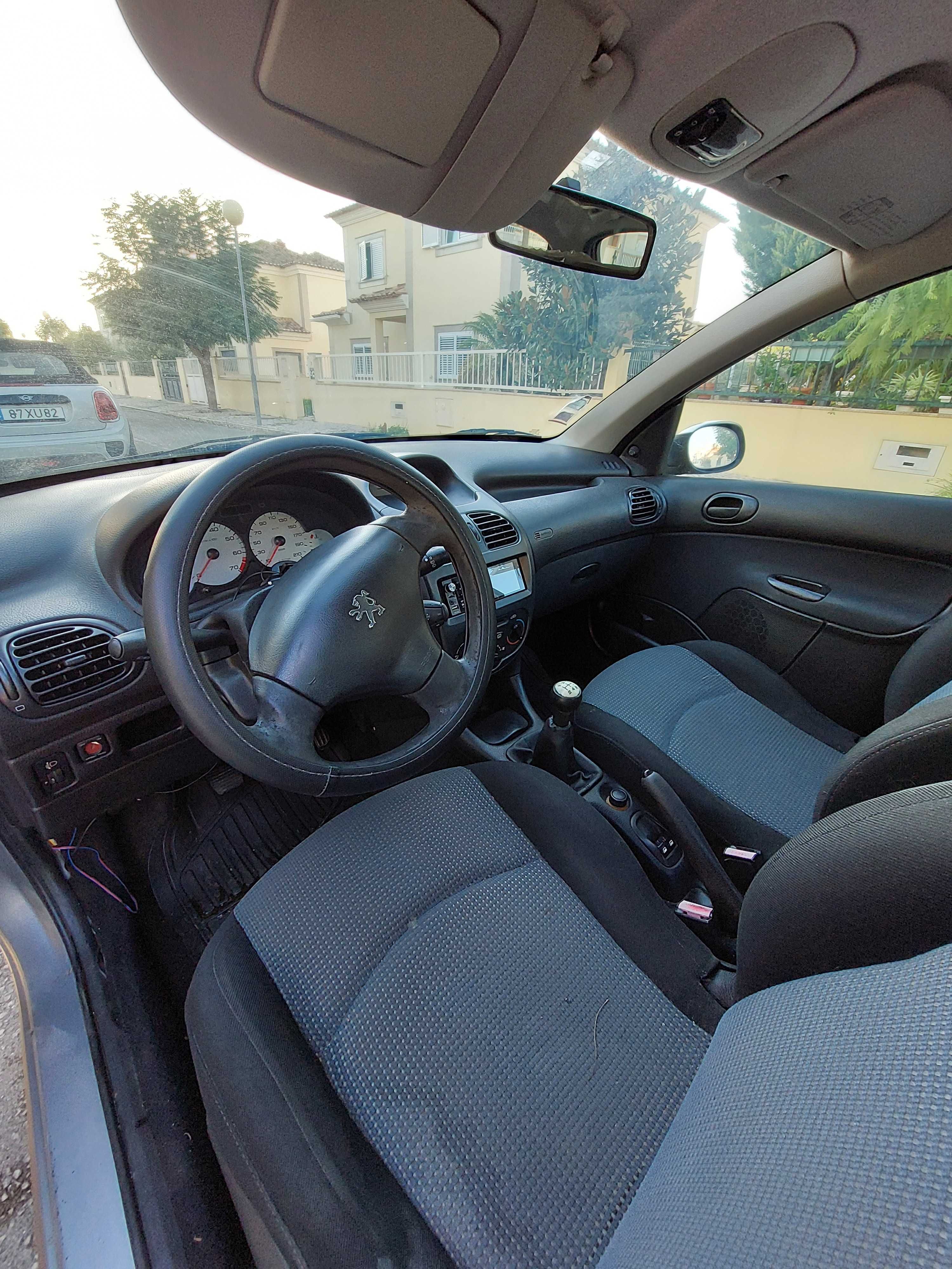 Peugeot 206 ano 2003