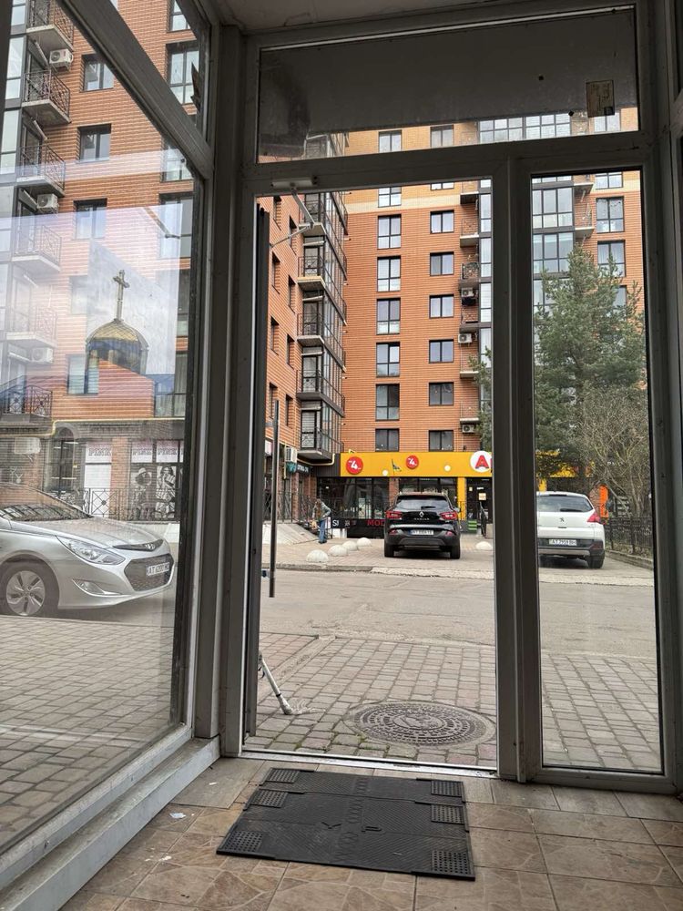 Комерційне приміщення в центрі міста