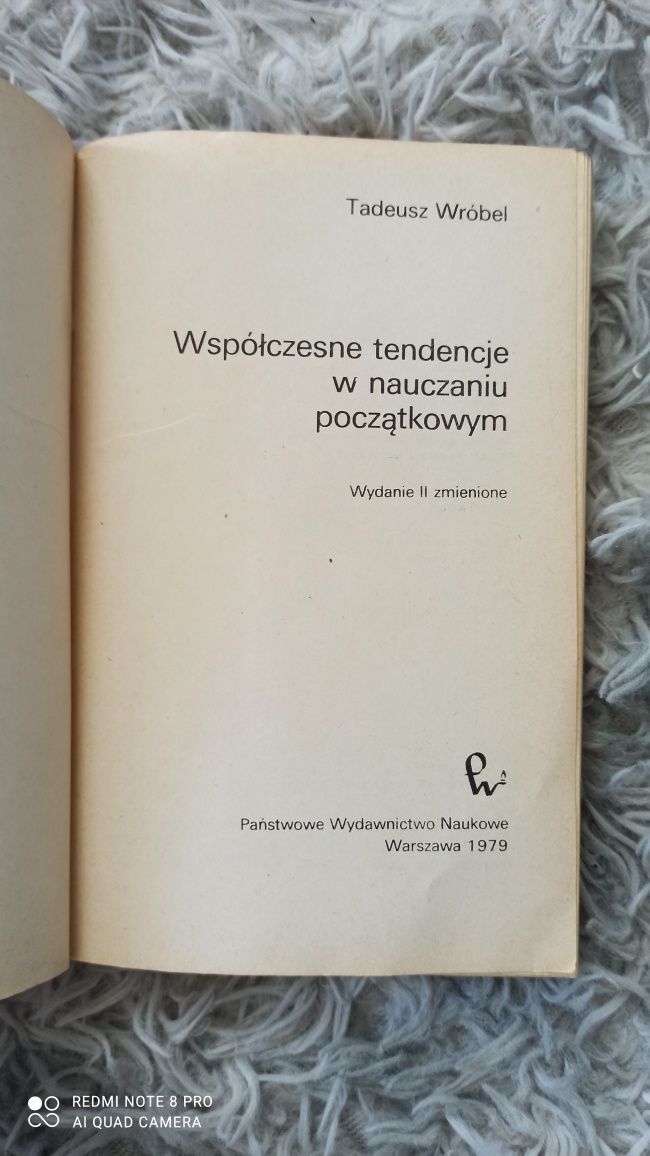 Książka Współczesne tendencje w nauczaniu początkowym - T. Wróbel