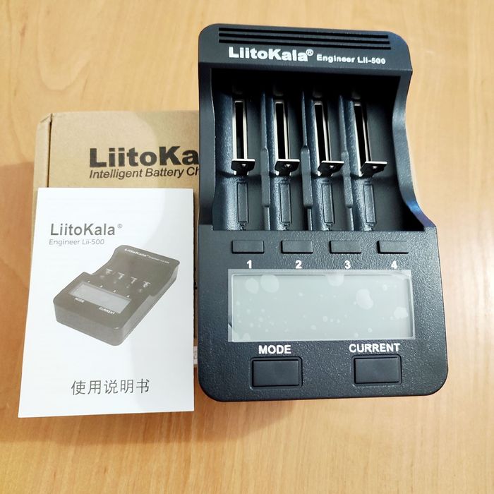 Зарядна станція зарядний пристрій LiitoKala Lii-500 18650 AA AAA