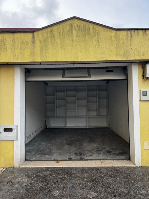Garagem / Pequeno armazem
