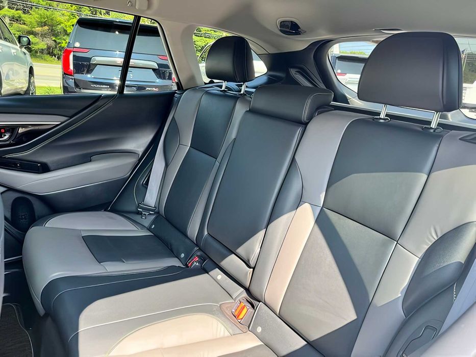 Subaru Outback      2022
