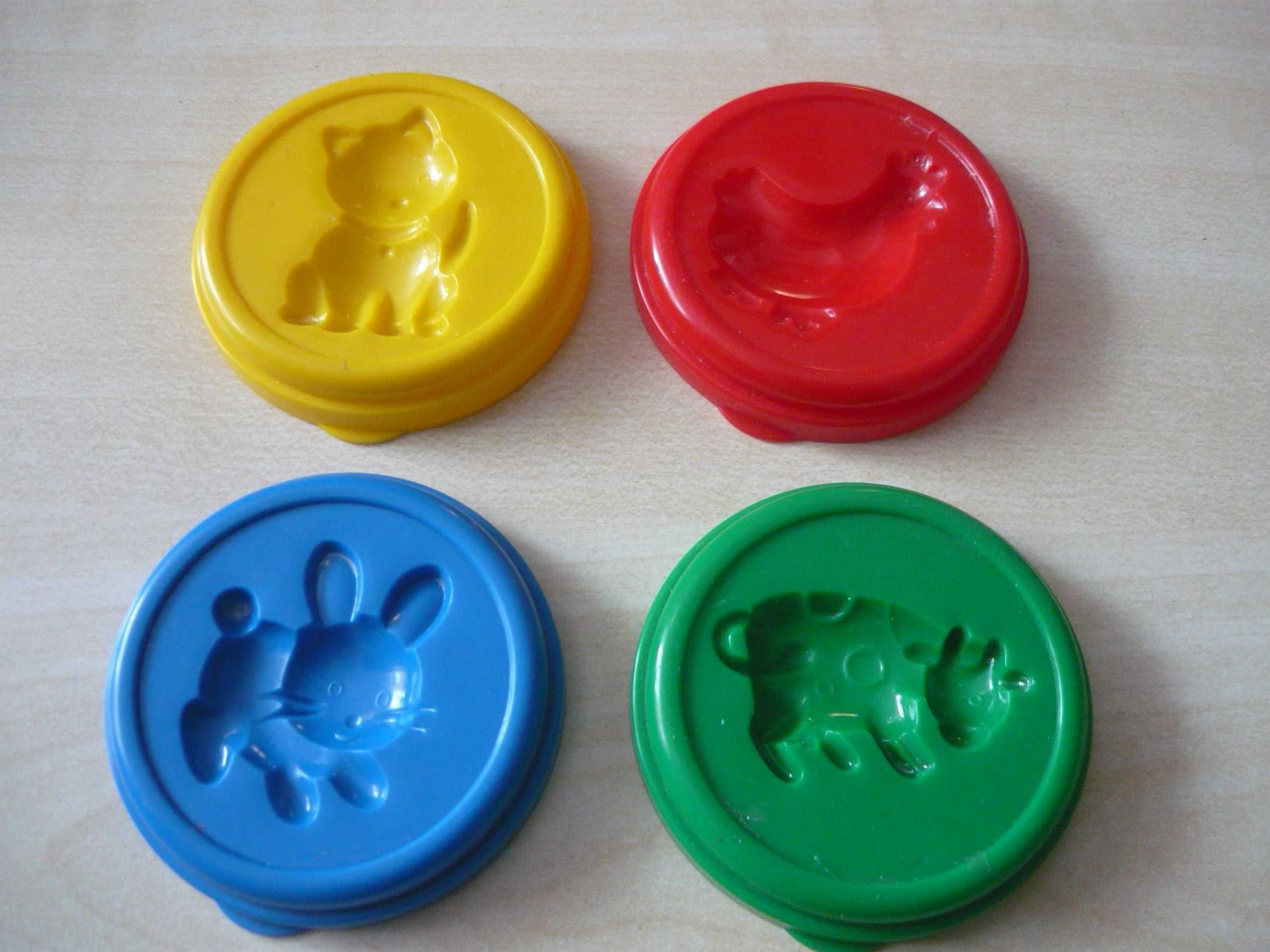 ciastolina wizyta u weterynarza play-doh  piesek Hasbro  foremki