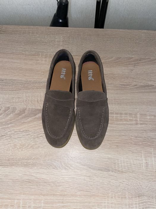 Продам жіночі лофери