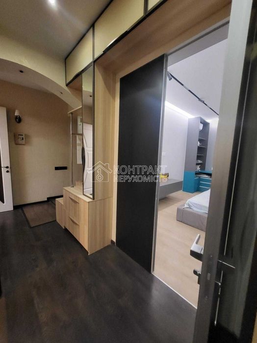 Продається велика 4К квартира у СТАЛІНЦІ парк Артема