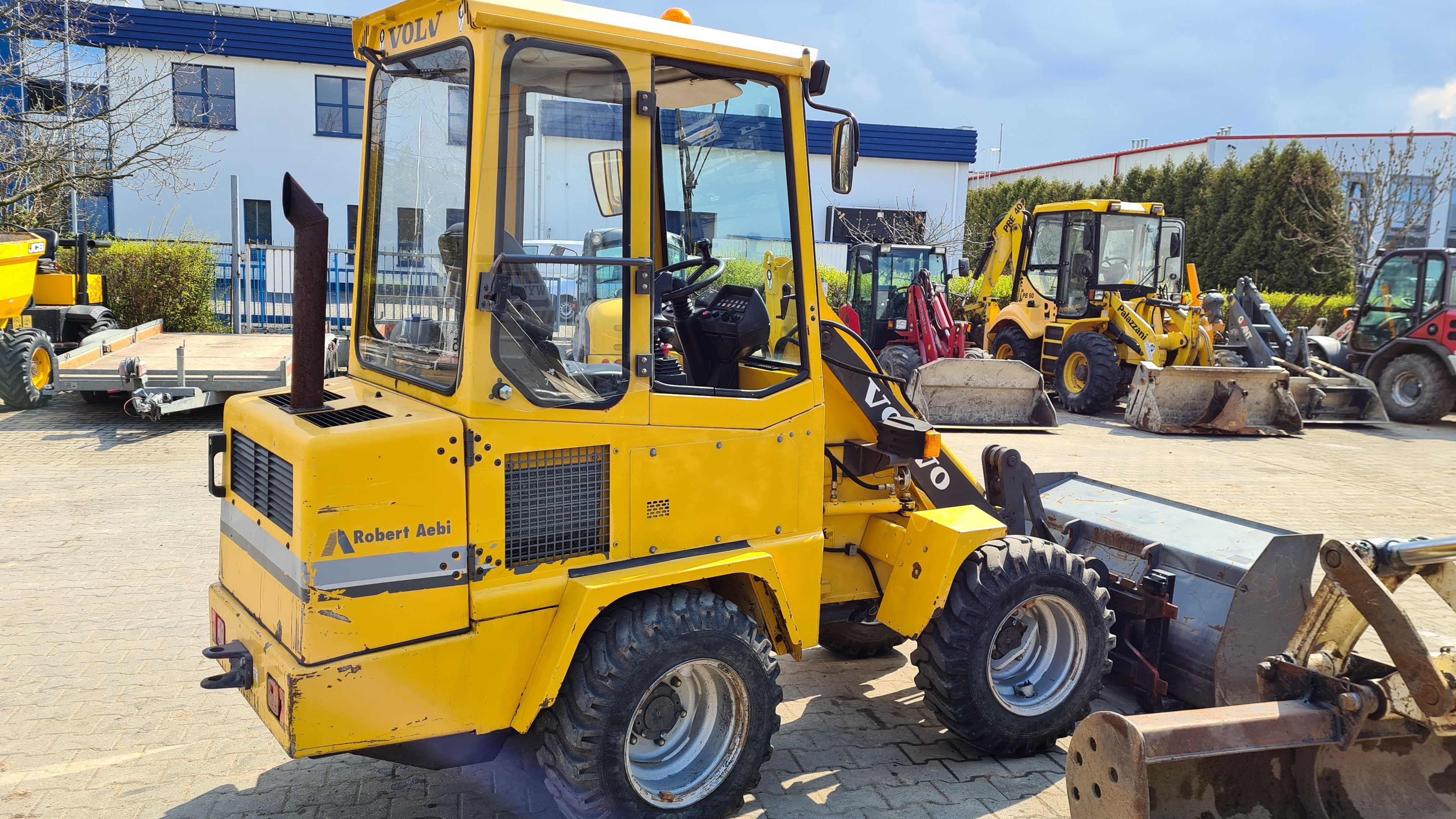 Ładowarka Miniładowarka Mini Volvo Łyżka Kramer Wacker Avant
