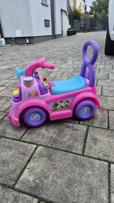 Samochodzik chodzik dla dziecka