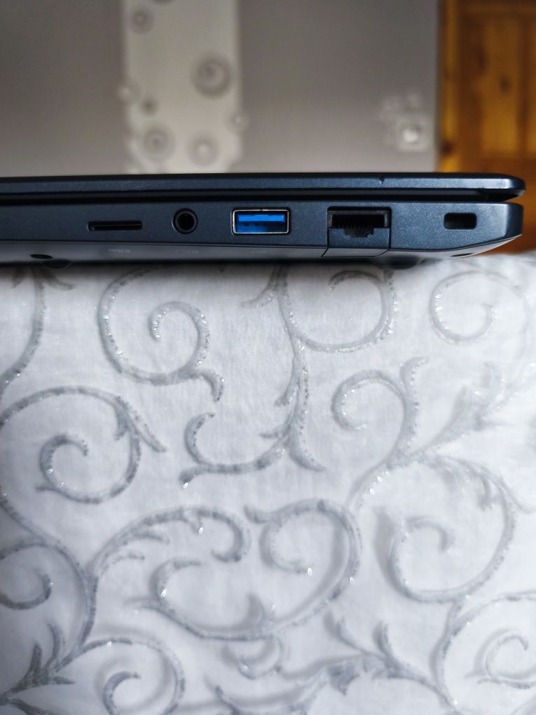 Toshiba laptop Dynabook Satelite Pro c50-j-12c