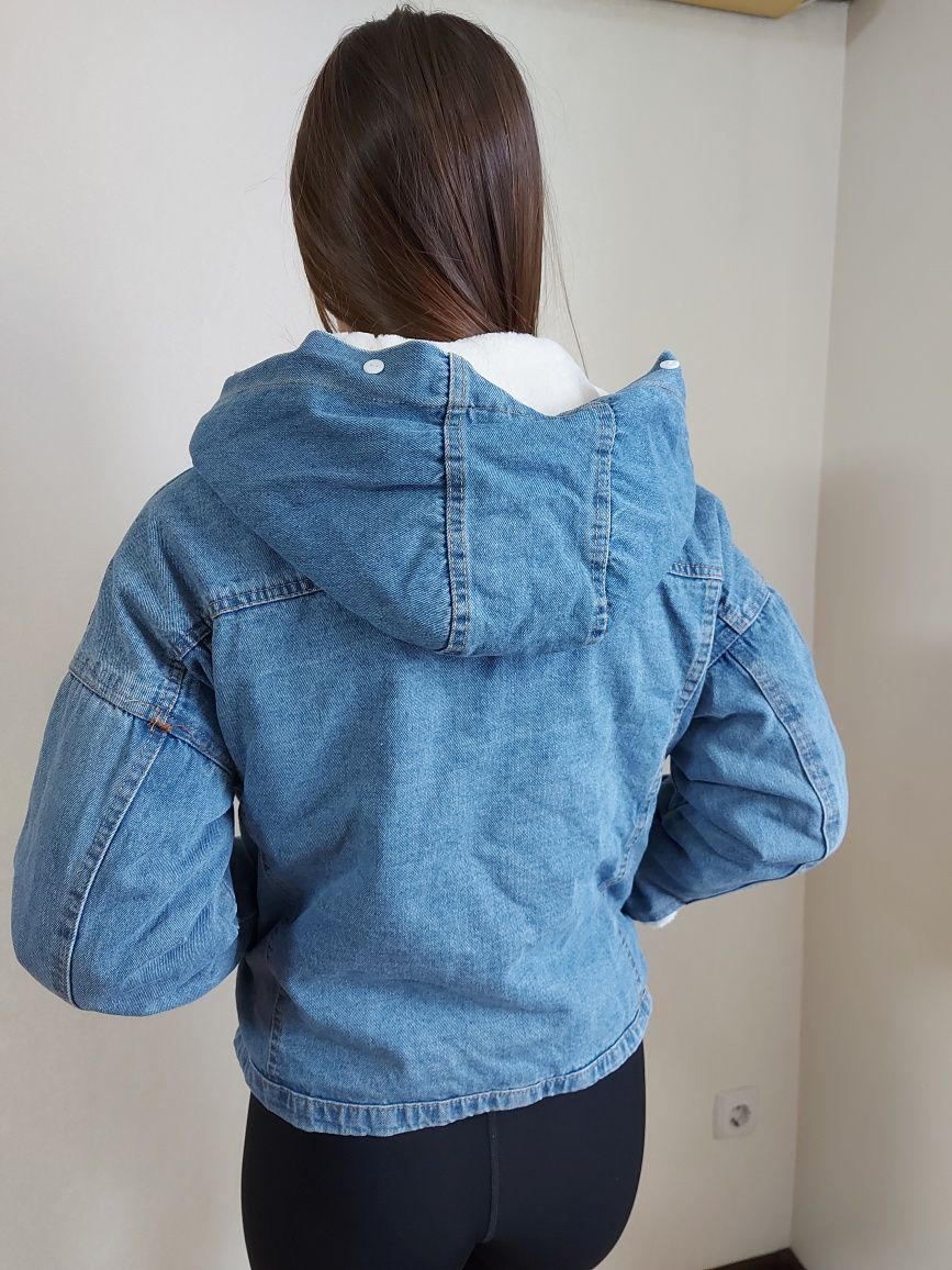 Куртка жіноча джинсова М