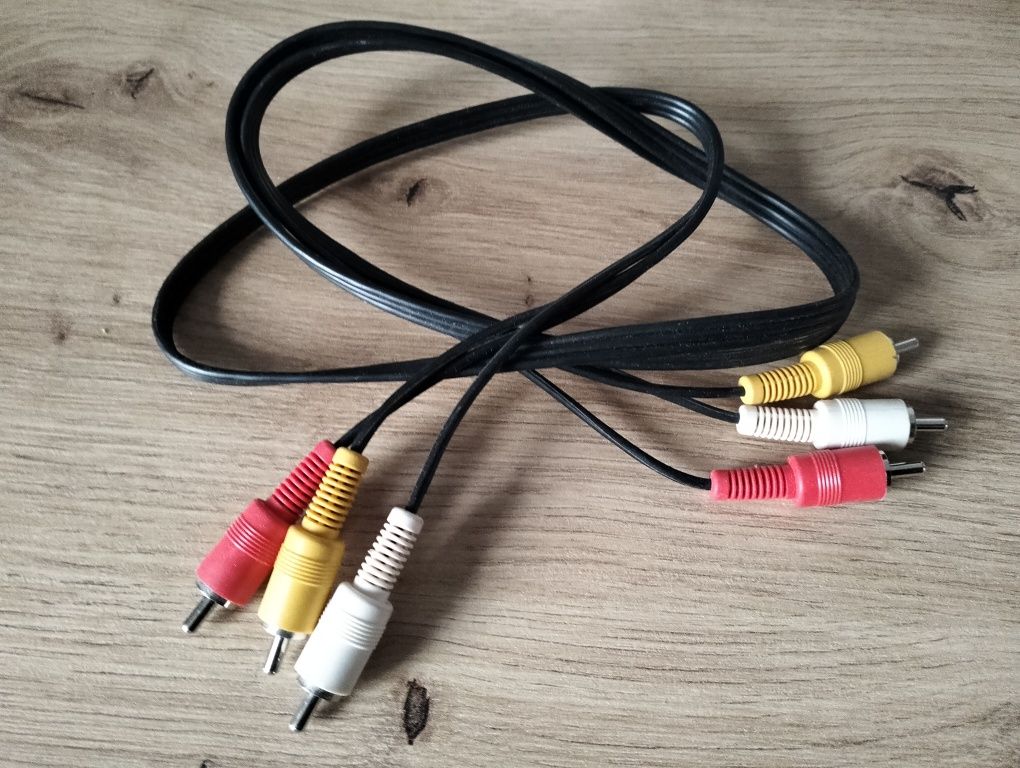 Kabel 3 x cinch na 3 x cinch