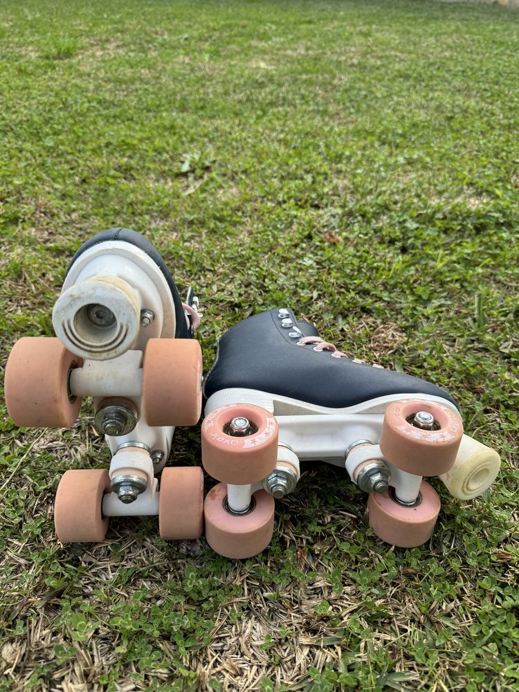 Patins em excelente estado