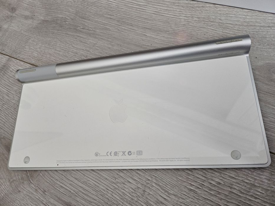 Mac Mini A1347 2015, i5, 8/256 + Apple Kayboard + Монітор 24