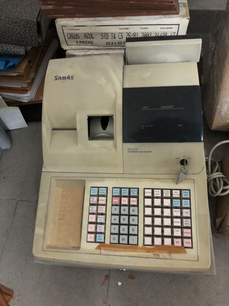 Maquina registadora em bom estado