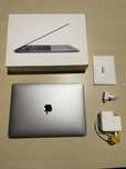MacBook Pro 2018 Touch Bar  i5 8 GB RAM 512 GB SSD  specyficzna bateri