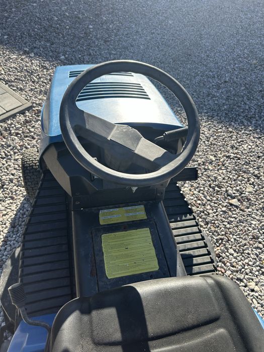 Sprzedam traktorek kosiarkę z koszem briggs 12,5 stan dobry