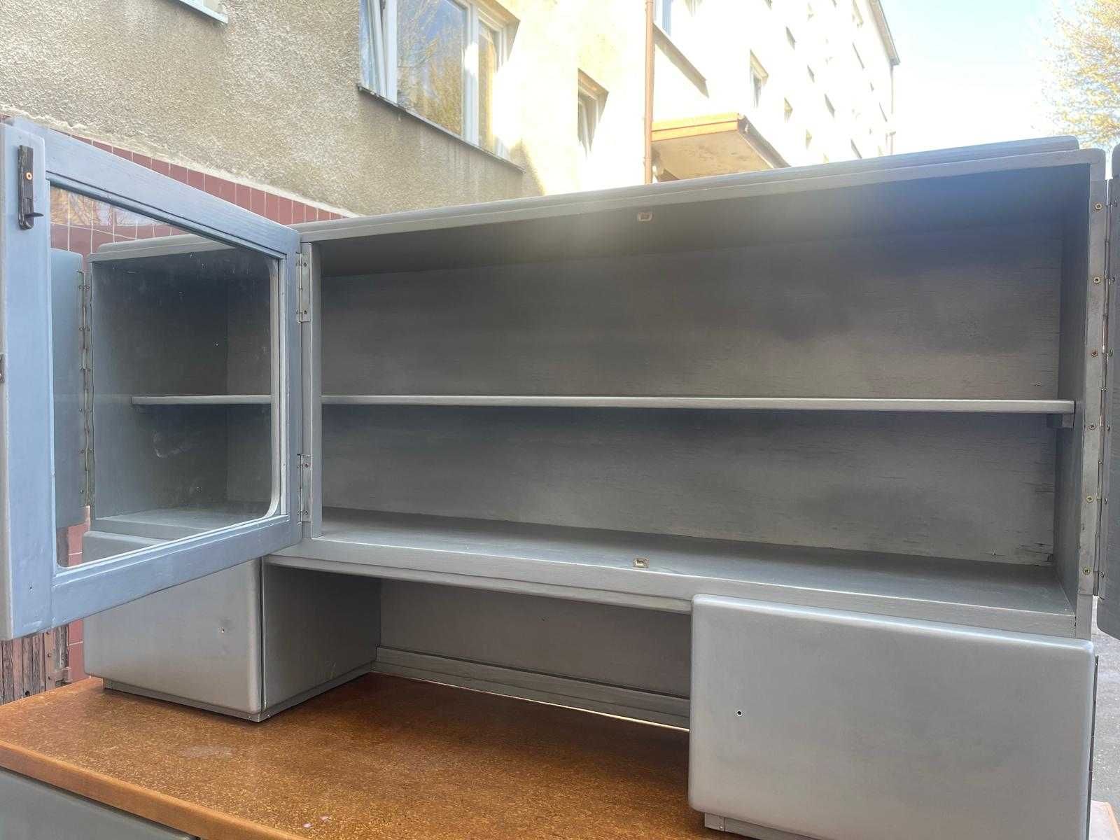 Regał dwuczęściowy z czasów PRL