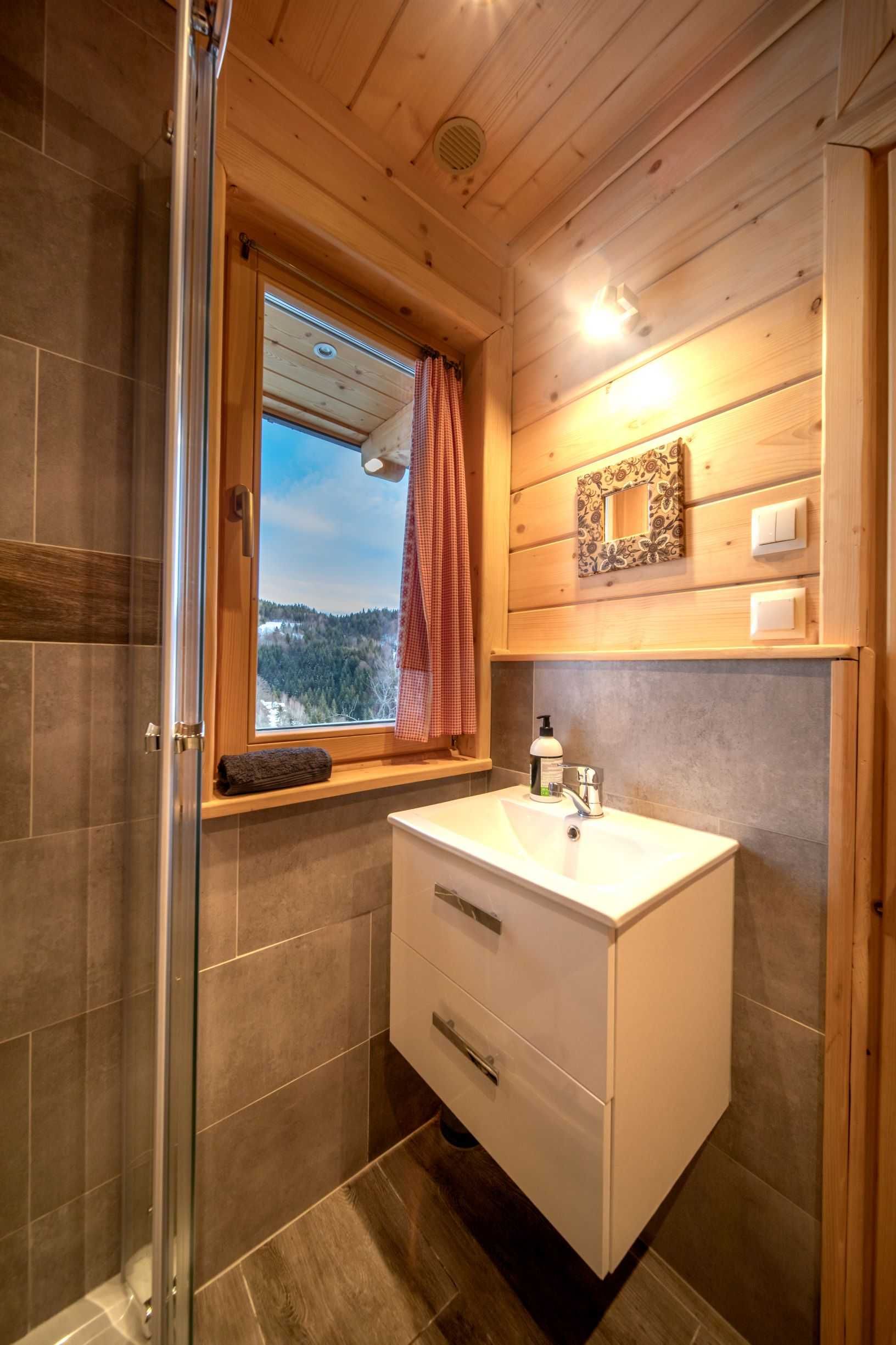 Domek z kominkiem w górach Gorce widok Tatry, Wakacje sauna Zakopane