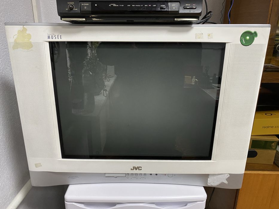 Телевізор кінескопний JVC