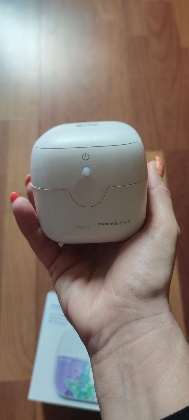 Mini sterylizator do smoczków do wózka