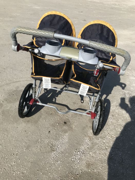 Wózek dla bliźniąt bliźniaczy rok po roku biegowy amortyzatory lekki