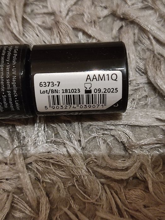 Nowy lakier hybrydowy neonail classy blue 6373-7 manicure pielęgnacja