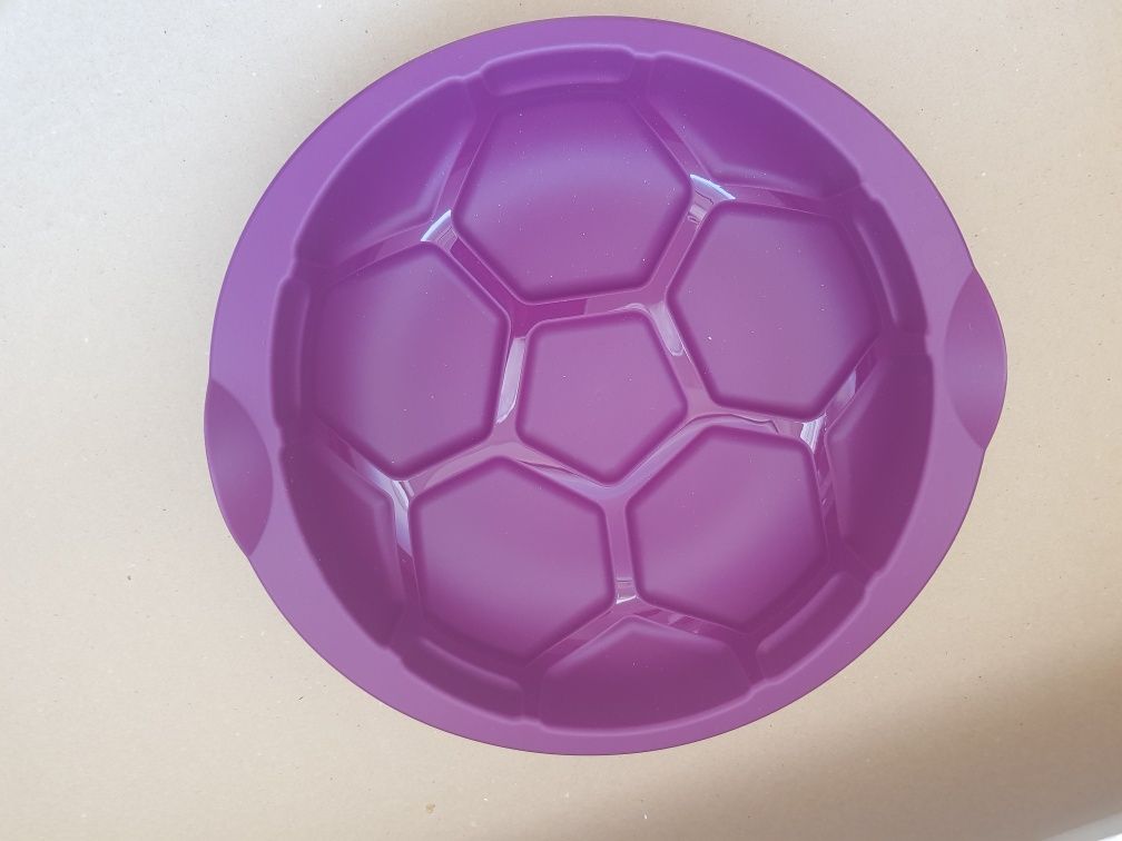 Tupperware: " piłka " forma na ciasto, silikon