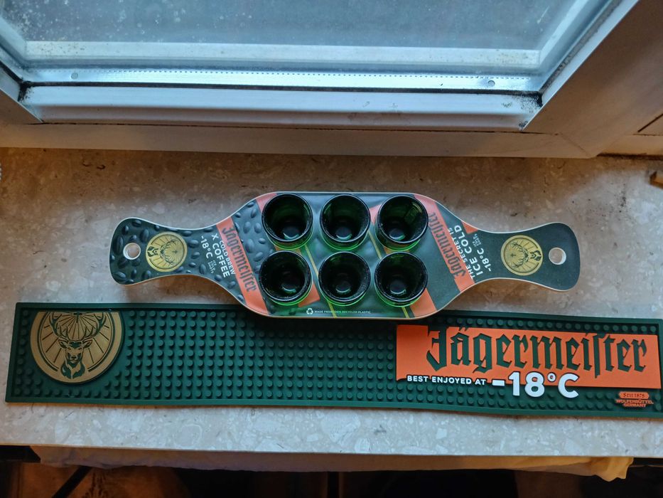 Mata barowa Jagermeister + kieliszki