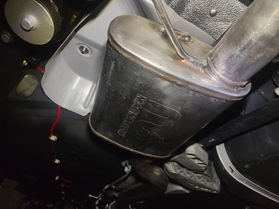 Audi 80 quattro s2 rs2  dedykowany układ wydechowy magnaflow 2,5" inox