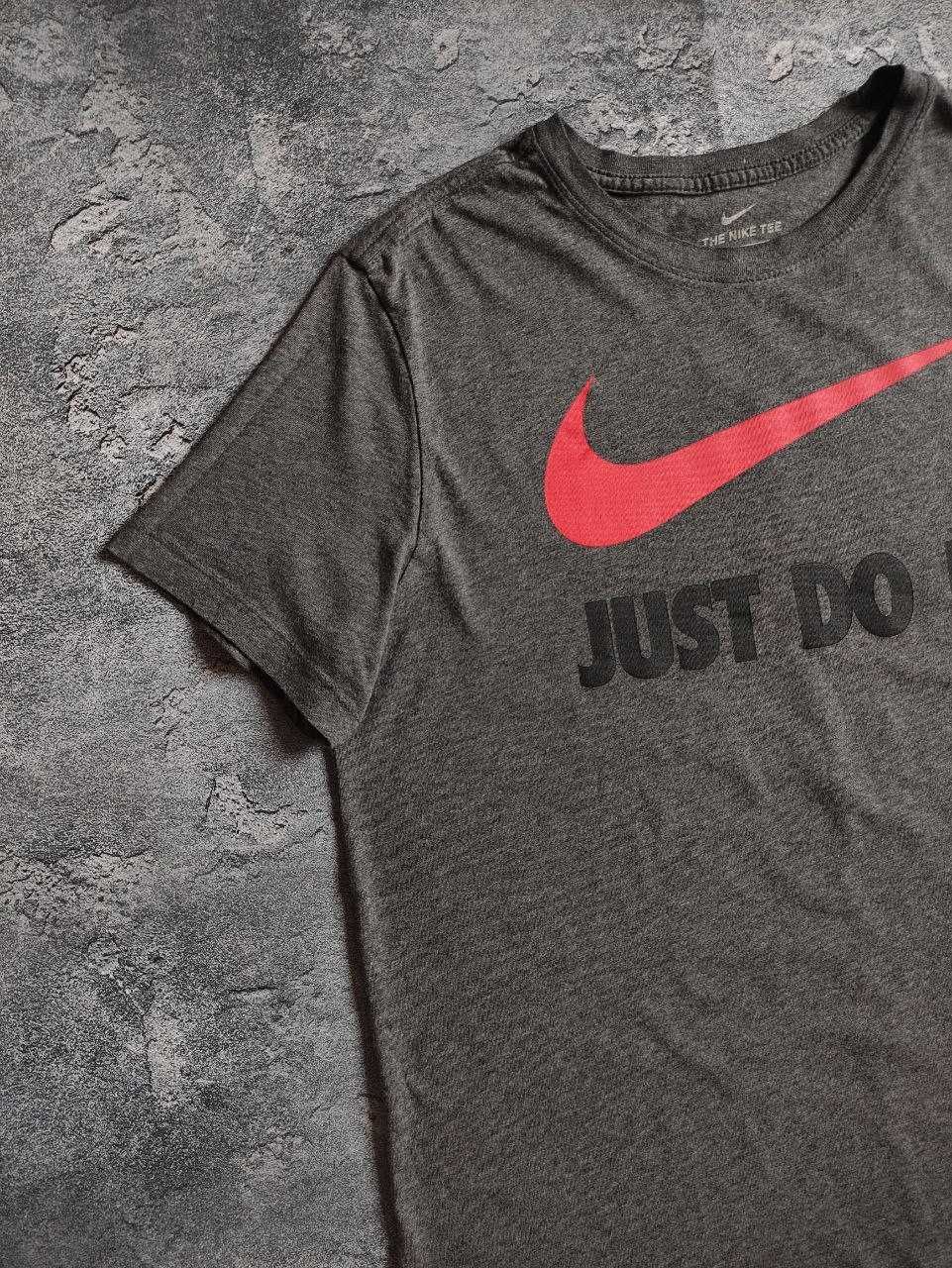 Футболка Nike оригінал. Розмір L