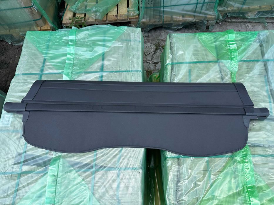 Шторка багажника Ford Focus (2004–2011)