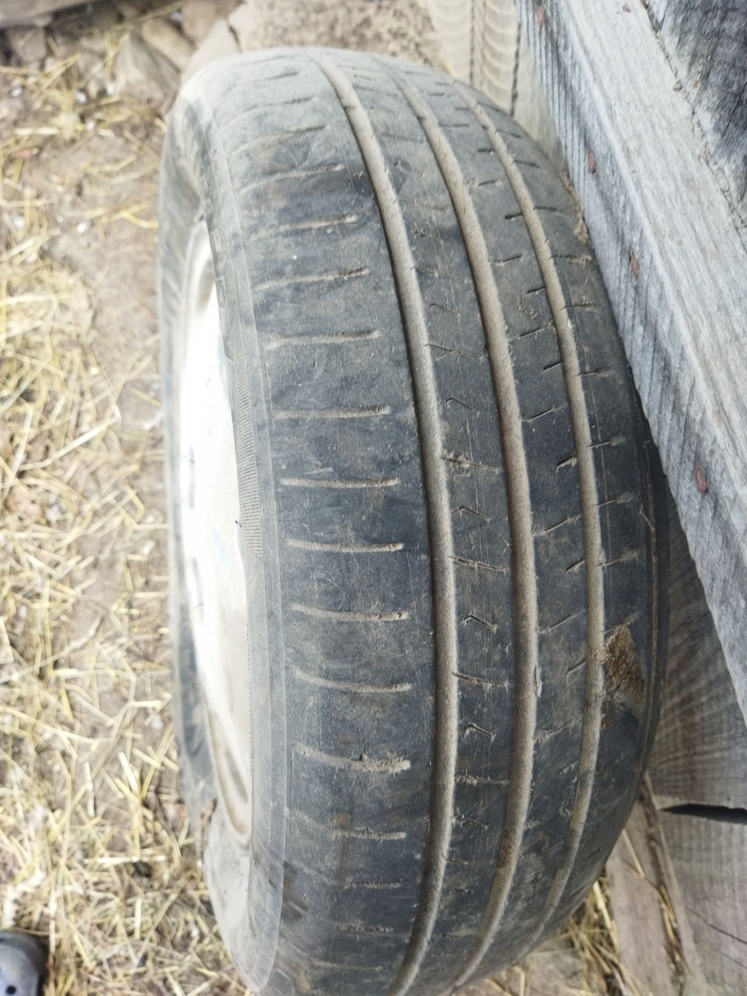 Продам диски 14 з резиною
