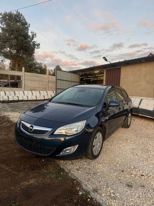 Opel Astra Opel Astra J 1.7CDTI, 2011r, 274k przebiegu!
