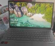 Sprzedam w bardzo dobrym stanie Laptop Asus Vivobook 15