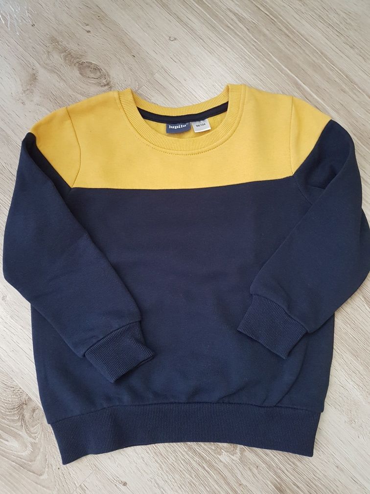 Bluza chłopięca rozmiar 98/104